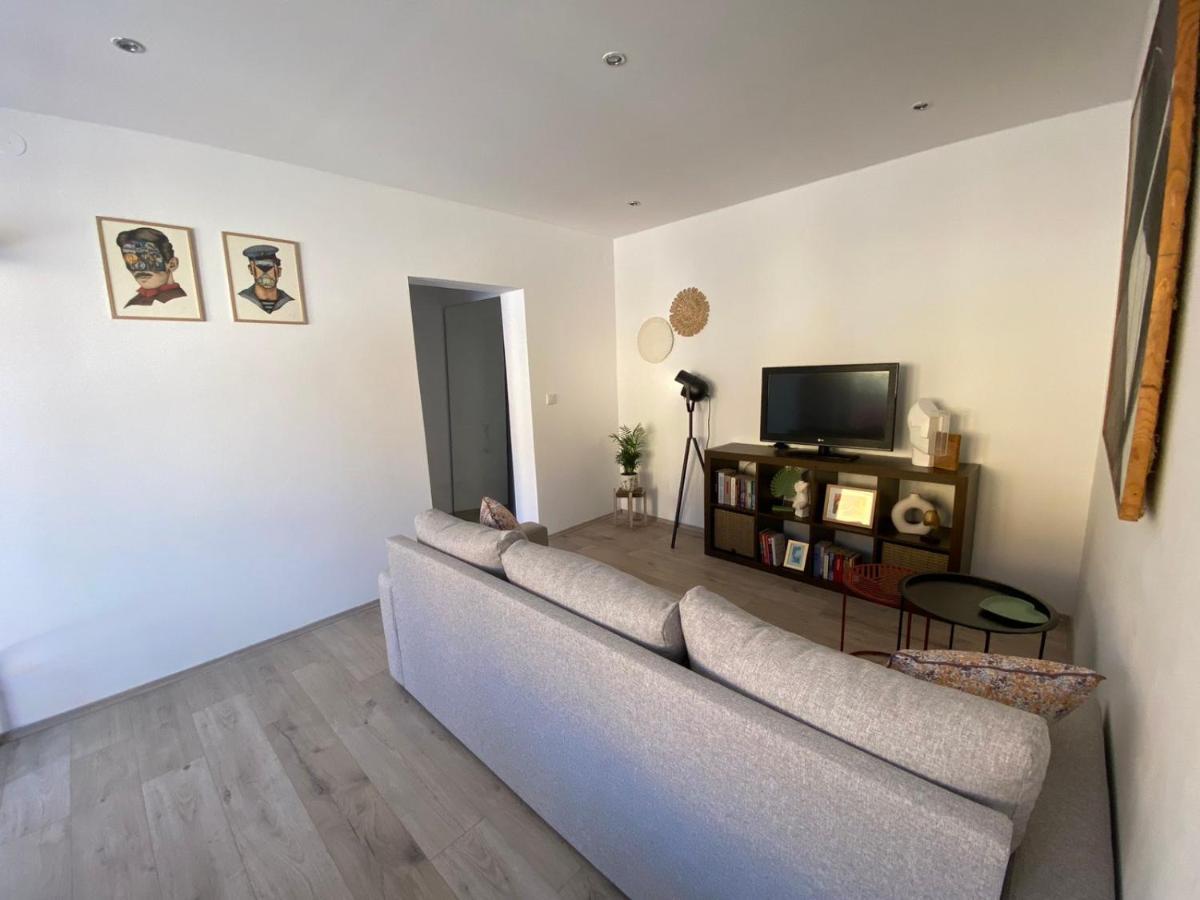 Apartman Cukar Pula Apartment Екстериор снимка